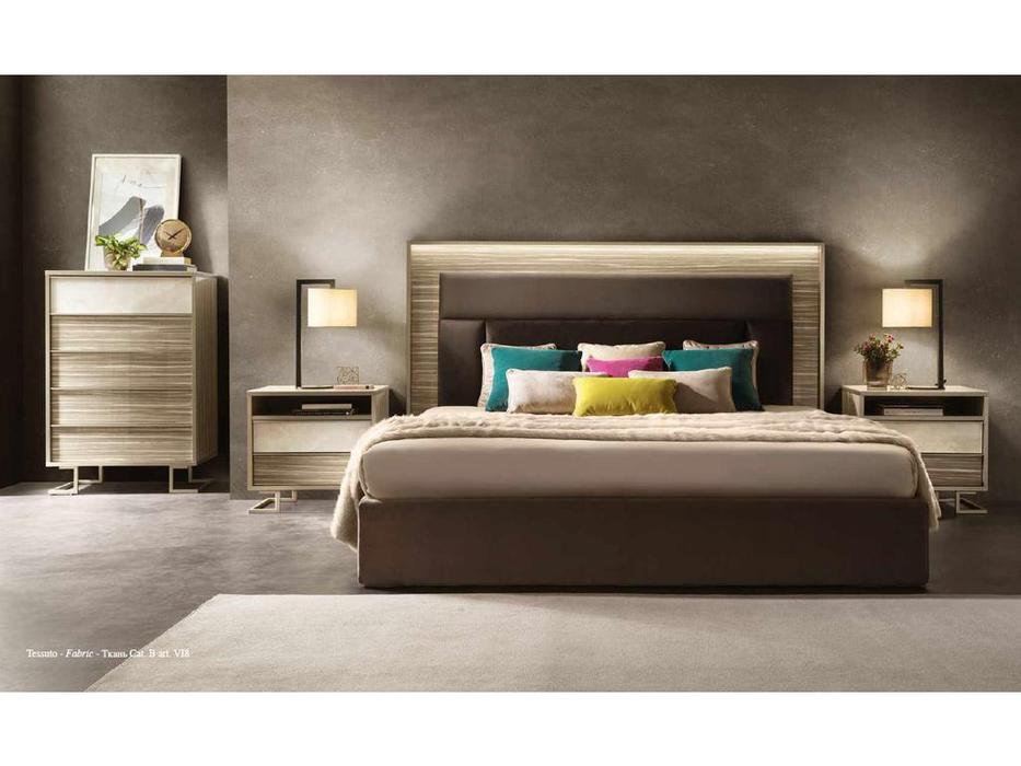 кровать двуспальная 160х200 с мягкой спинкой Arredo Classic Luce (светлый)